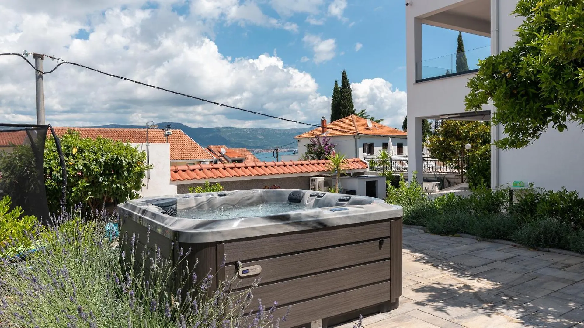 Maca Apartments & Suites Trogir Kroatien