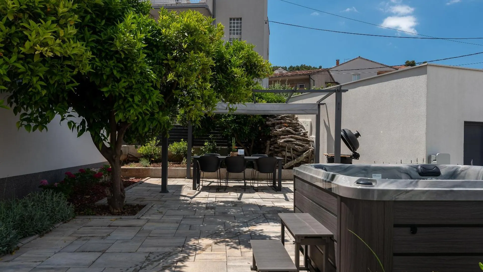 Maca Apartments & Suites Trogir Kroatien